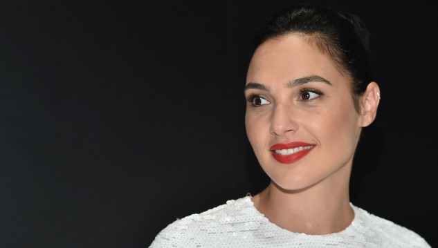 'Wonder Woman' Star Gal Gadot In Talks To Join WWII Thriller 'Ruin' 'Wonder Woman' Star Gal Gadot In Talks To Join WWII Thriller 'Ruin'