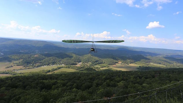 hang gliding.jpg