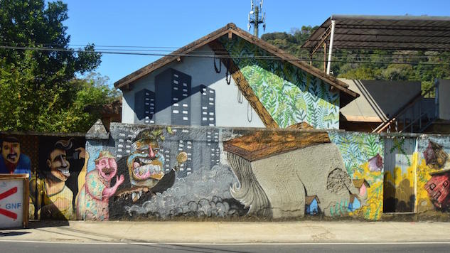 While Rio de Janeiro Unwinds from the Olympics, This Community Gets Left in the Lurch