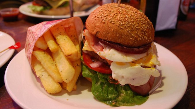 5 Unique Bar Snacks Around the World