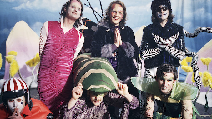 King Gizzard & The Lizard Wizard Share Transformative Video for "Catching Smoke"