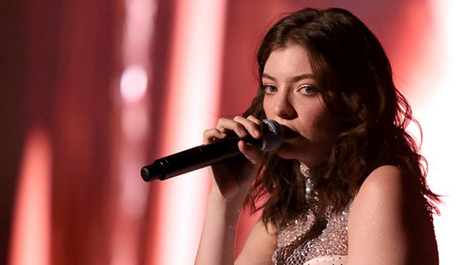 Lorde Releases "Sober," Her Fourth Single From <i>Melodrama</i>