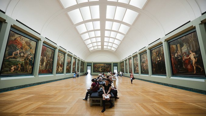 louvre.jpg