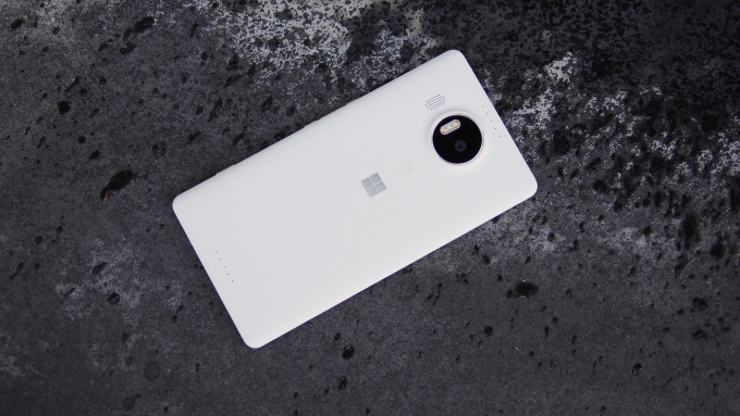 lumia950_design.jpg