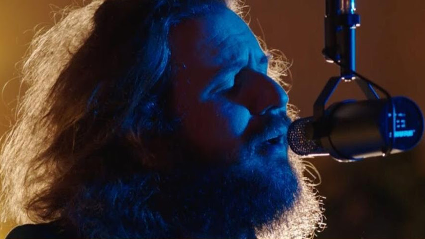 Watch My Morning Jacket Perform "Climbing the Ladder" on <i>Late Night With Seth Meyers</i>