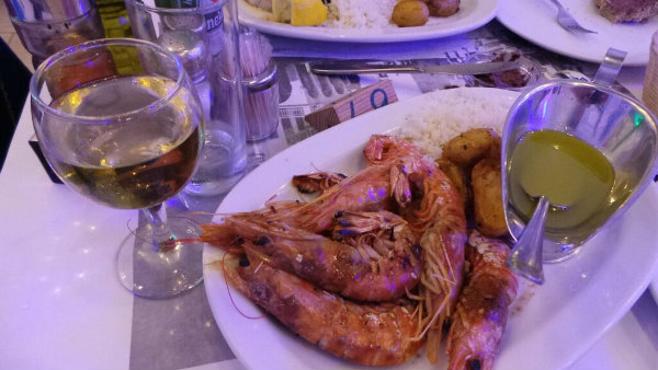 mykonos_9_kounelas_prawns.jpg