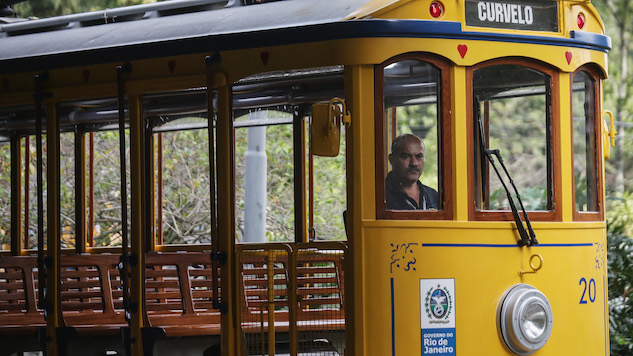 santa-teresa-tram_main.jpg