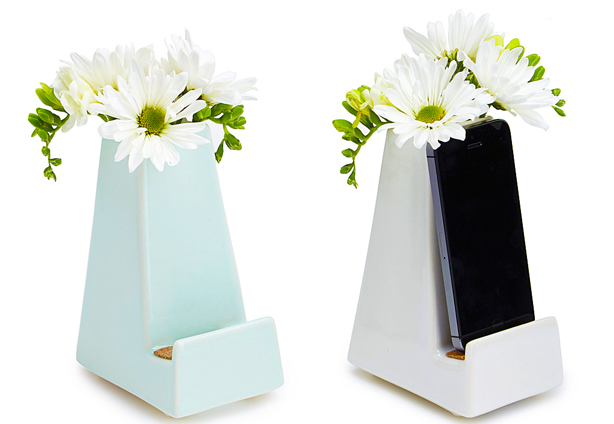 smartphone vase.jpg