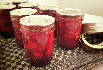 strawberry jars (400x275) (2).jpg