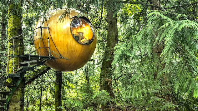 Take a Tree-Cation in This Hanging Hotel