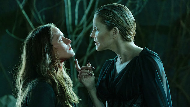 Syfy Vampire Series <i>Van Helsing</i> Renewed for Fifth and Final Season