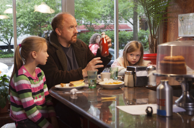 <em>Louie</em>: "Daddy's Girlfriend Part 1" (3.4)