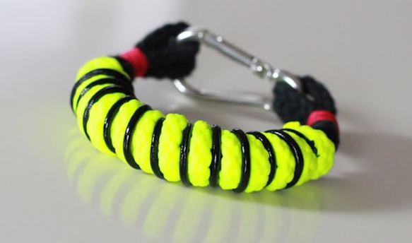 20 DIY Friendship Bracelets Perfect for Grownups :: Design :: Galleries